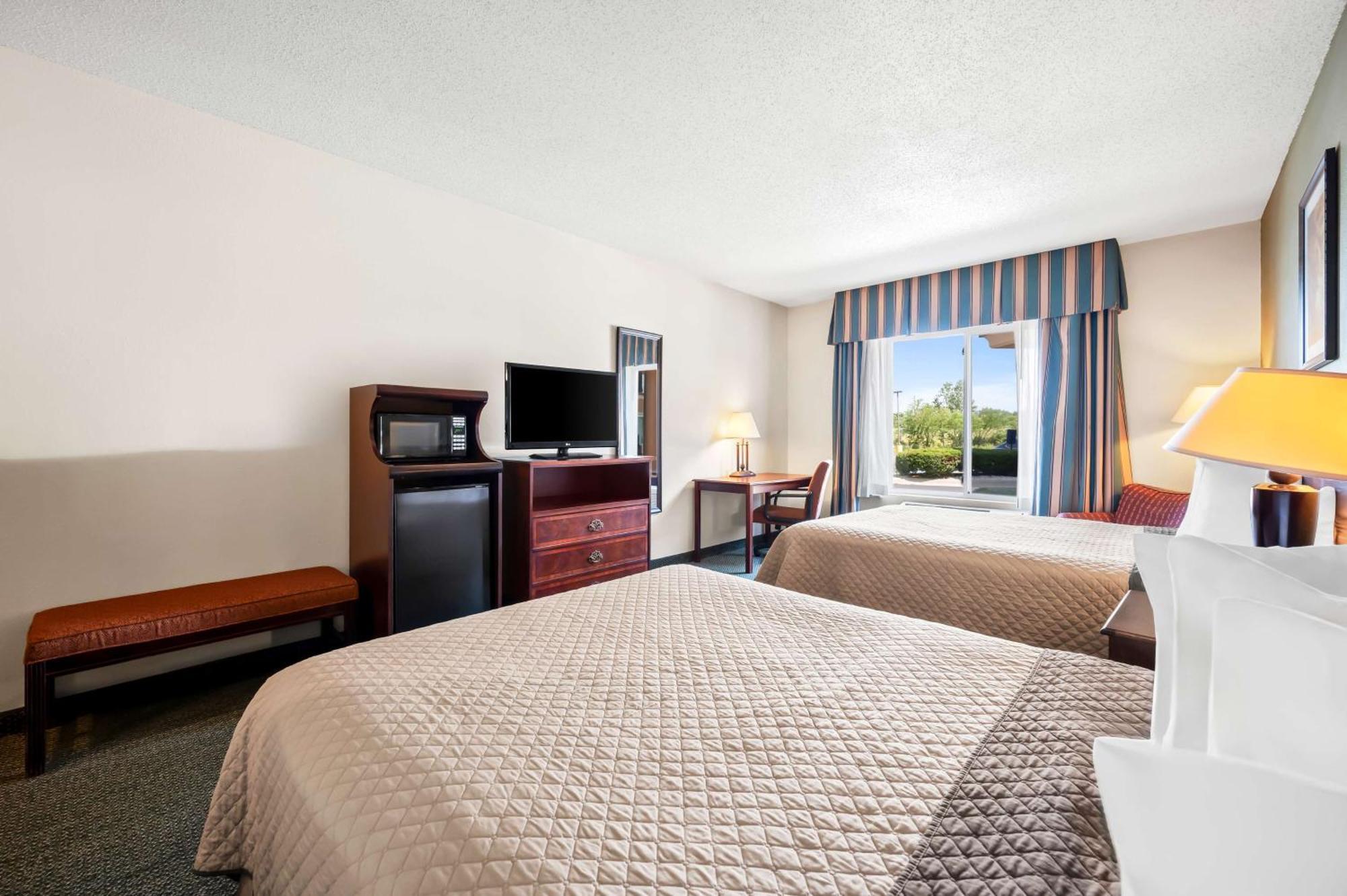 Best Western Annawan Inn Exterior photo